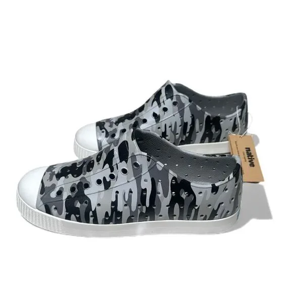 Native Jefferson Kids Slip-On Water Shoes PIGEON GREY MIST CAMO J2 Lightweight - Picture 2 of 10